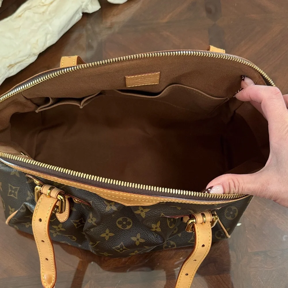 Louis Vuitton Brown Monogram Shoulder Bag - Picture 3 of 16